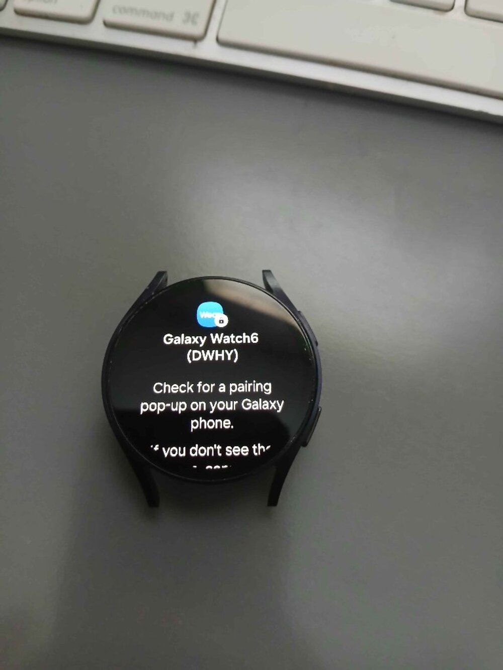 Samsung Galaxy 6 Watch (SM-R9350) preowned/Mint Condition , new strap, charger